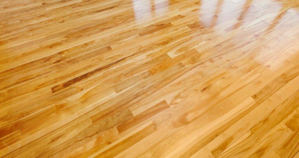 como limpiar piso flotante