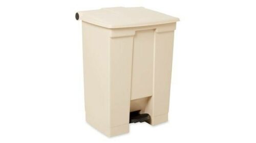 Basurero de pedal Beige STEP-ON 68 Litros | Rubbermaid