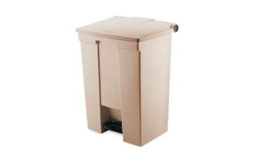 Basurero de pedal Beige STEP-ON 68 Litros | Rubbermaid